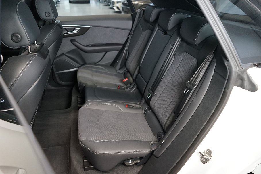 Audi SQ8 TFSI quattro