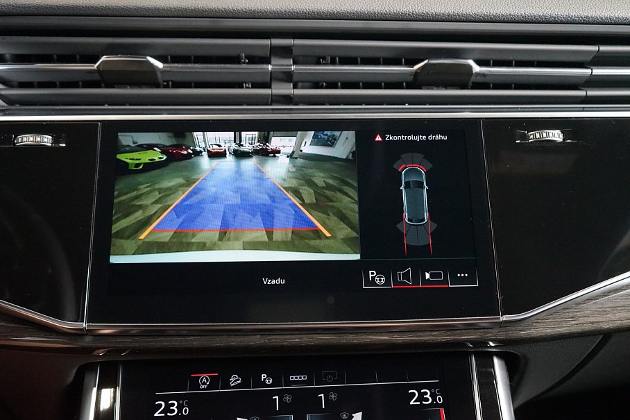 Audi SQ8 TFSI quattro