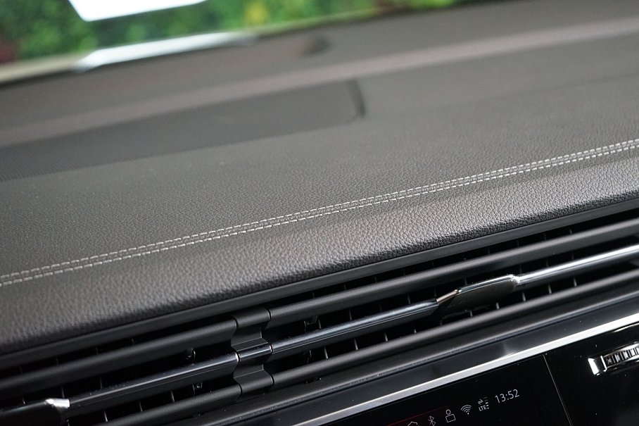Audi SQ8 TFSI quattro