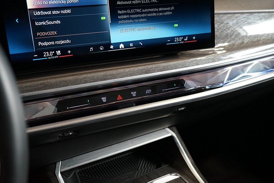 BMW Řada 7 750e xDrive
