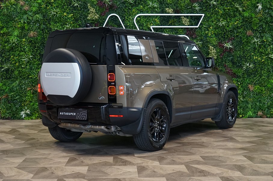 Land Rover Defender 110 P400