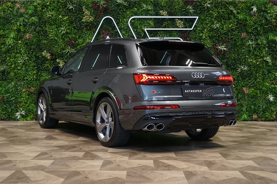 Audi SQ7 TFSI quattro