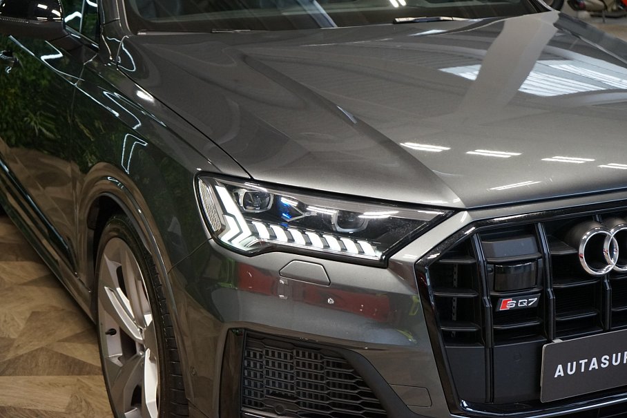 Audi SQ7 TFSI quattro