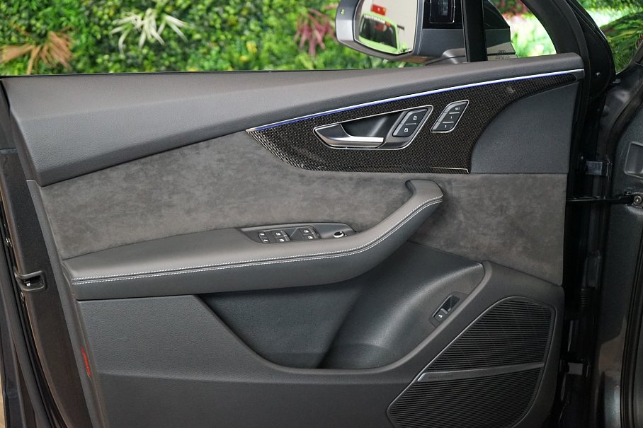 Audi SQ7 TFSI quattro