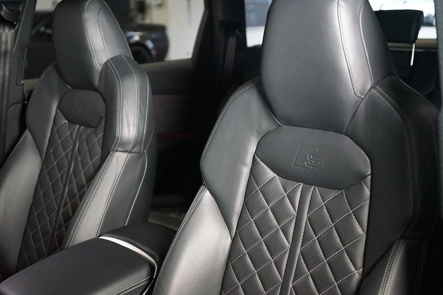 Audi SQ7 TFSI quattro