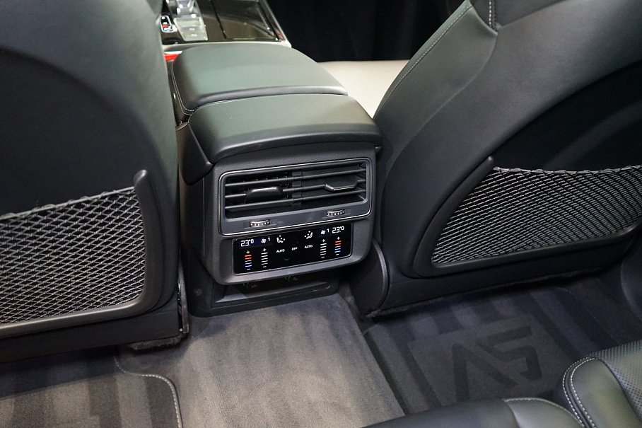 Audi SQ7 TFSI quattro