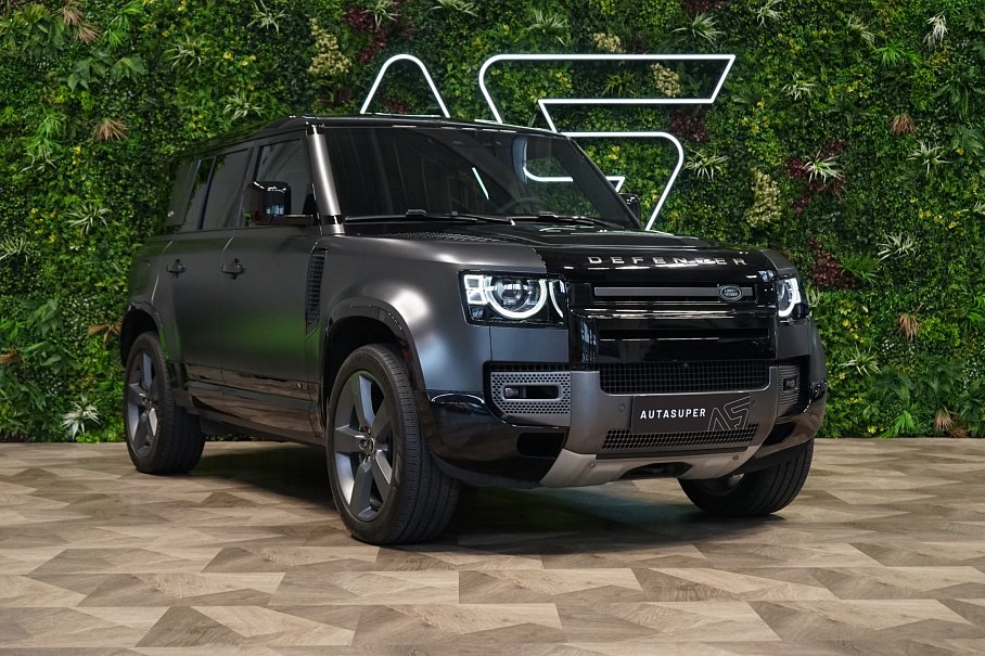 Land Rover Defender 110 P525