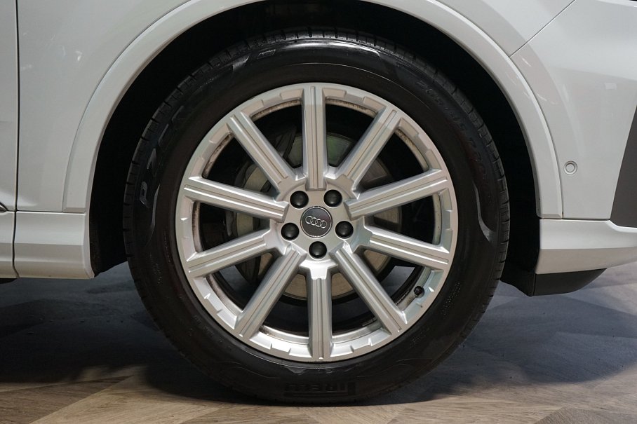 Audi Q7 50 TDI quattro