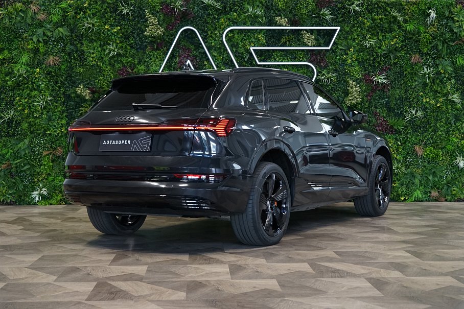 Audi E-tron 55 quattro