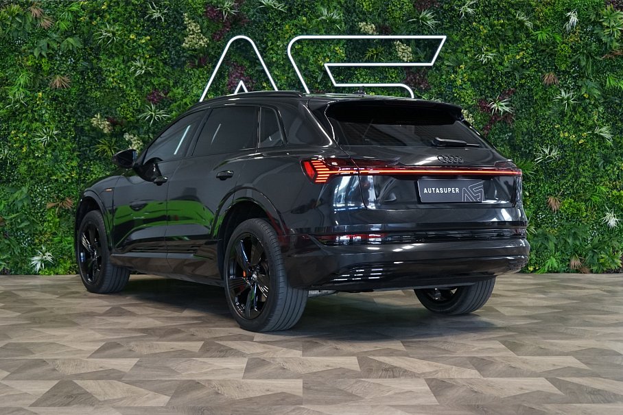 Audi E-tron 55 quattro