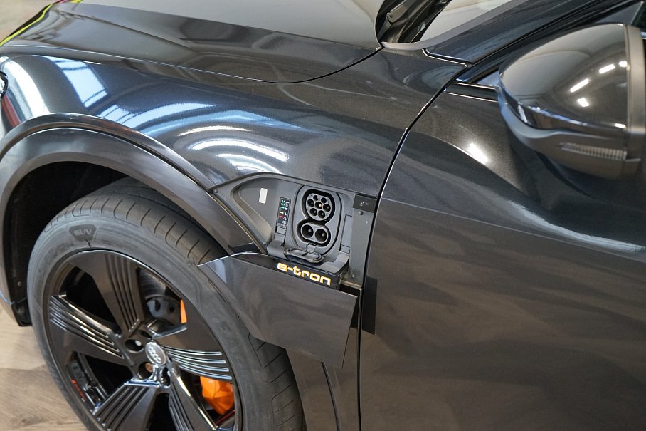 Audi E-tron 55 quattro