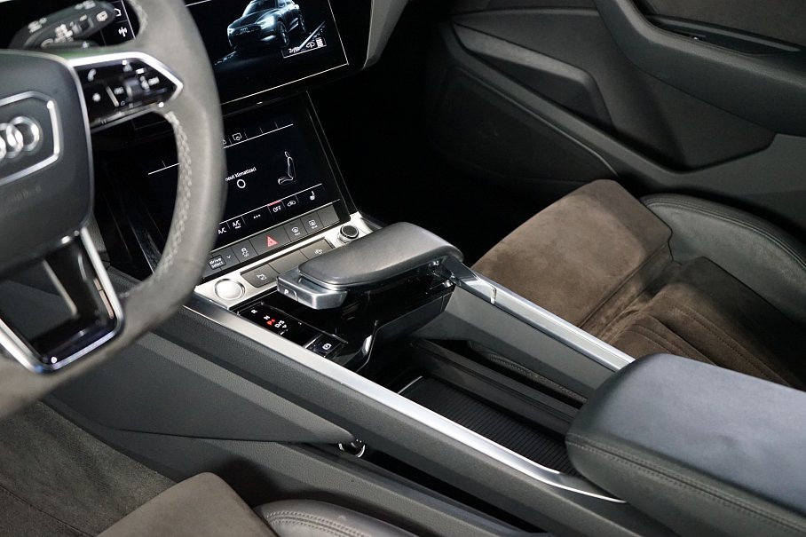 Audi E-tron 55 quattro
