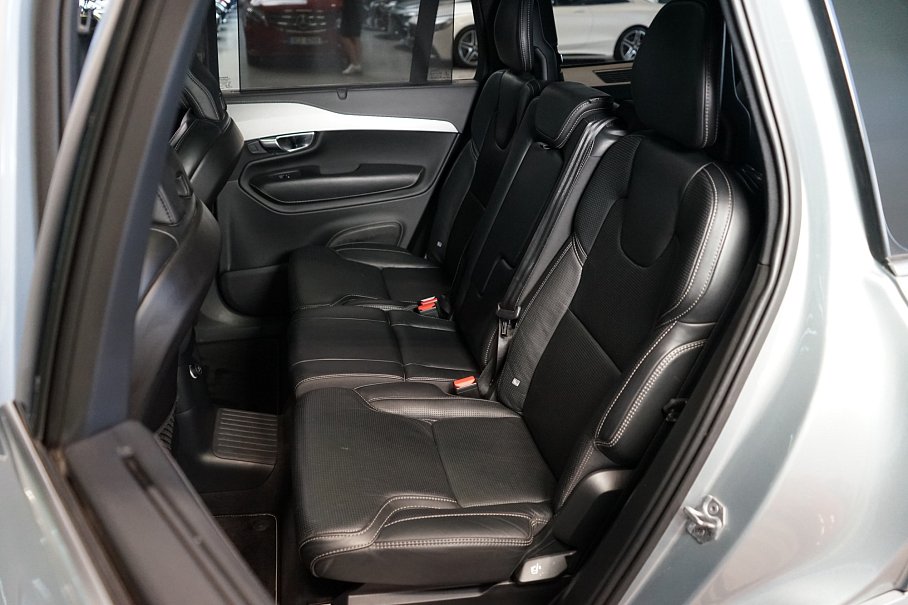 Volvo XC90 T8 AWD Recharge R-Design