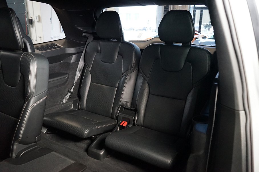 Volvo XC90 T8 AWD Recharge R-Design