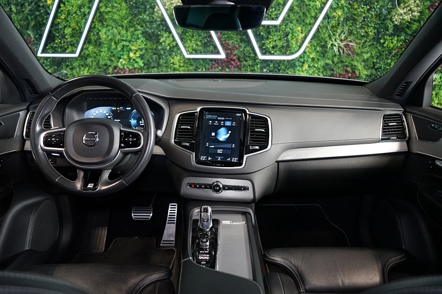 Volvo XC90 T8 AWD Recharge R-Design