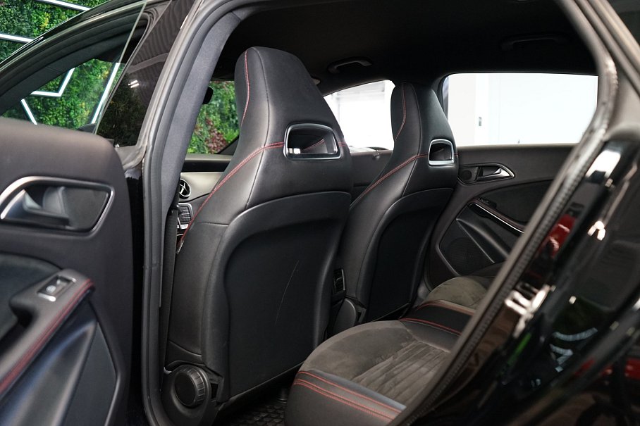 Mercedes-Benz CLA 180d Shooting brake