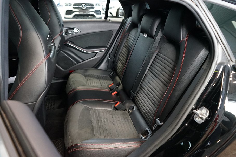 Mercedes-Benz CLA 180d Shooting brake