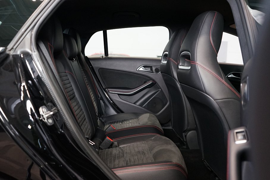 Mercedes-Benz CLA 180d Shooting brake