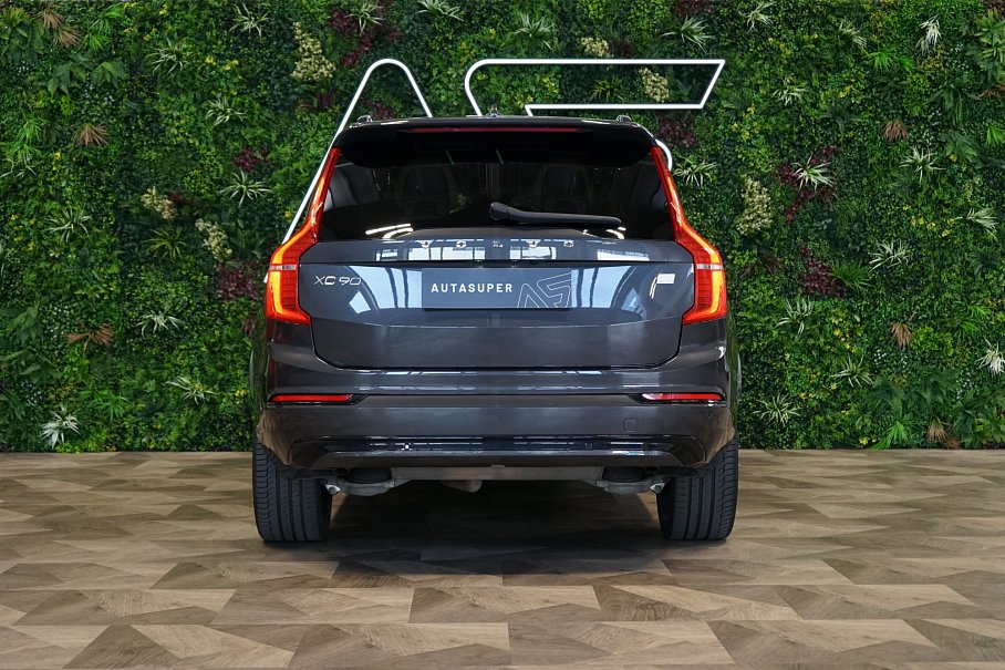 Volvo XC90 T8 AWD Recharge R-Design