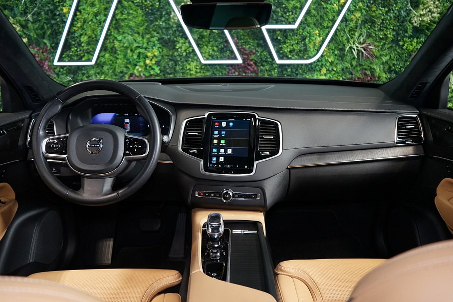 Volvo XC90 T8 AWD Recharge R-Design