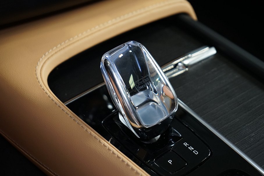 Volvo XC90 T8 AWD Recharge R-Design