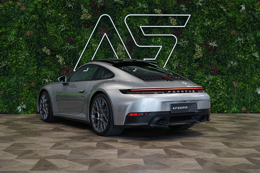 Porsche 911 992.2 Carrera