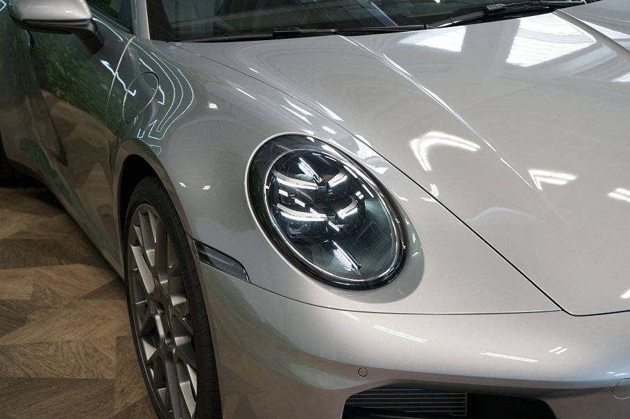 Porsche 911 992.2 Carrera