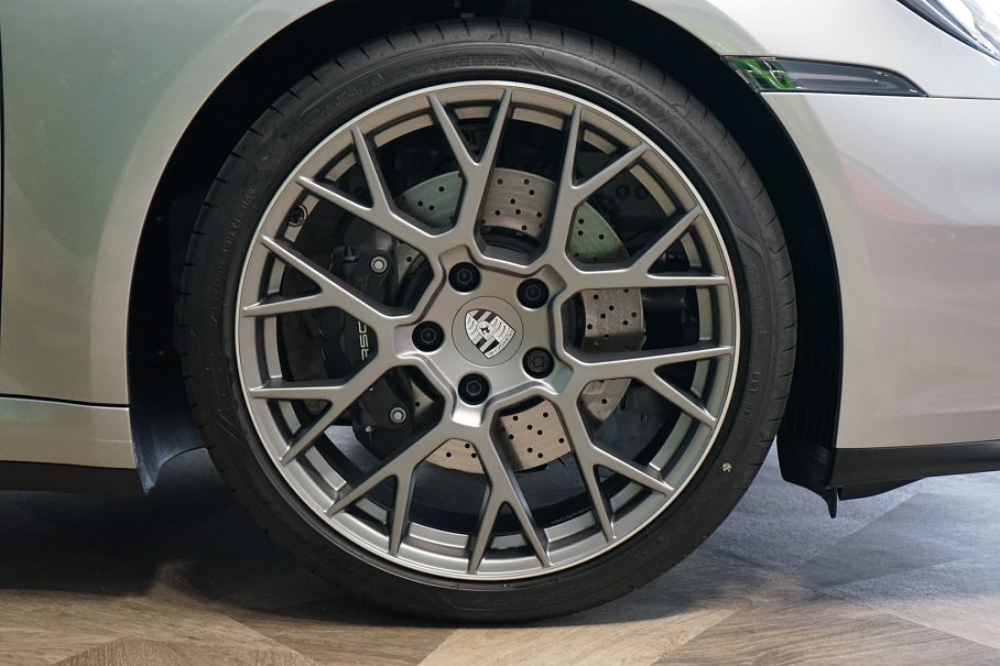Porsche 911 992.2 Carrera