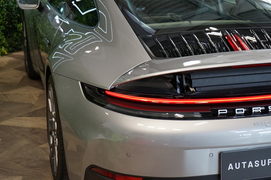 Porsche 911 992.2 Carrera
