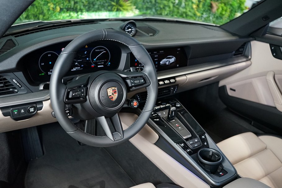 Porsche 911 992.2 Carrera