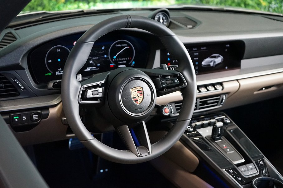 Porsche 911 992.2 Carrera