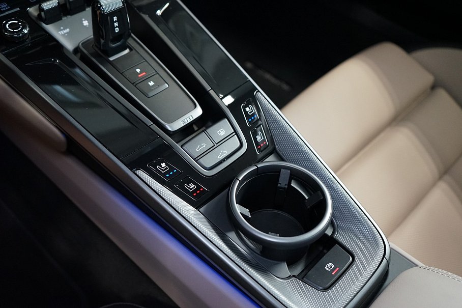 Porsche 911 992.2 Carrera