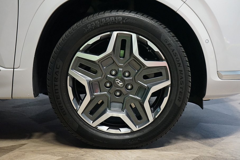 Hyundai Santa Fe 1.6 T-GDI HEV