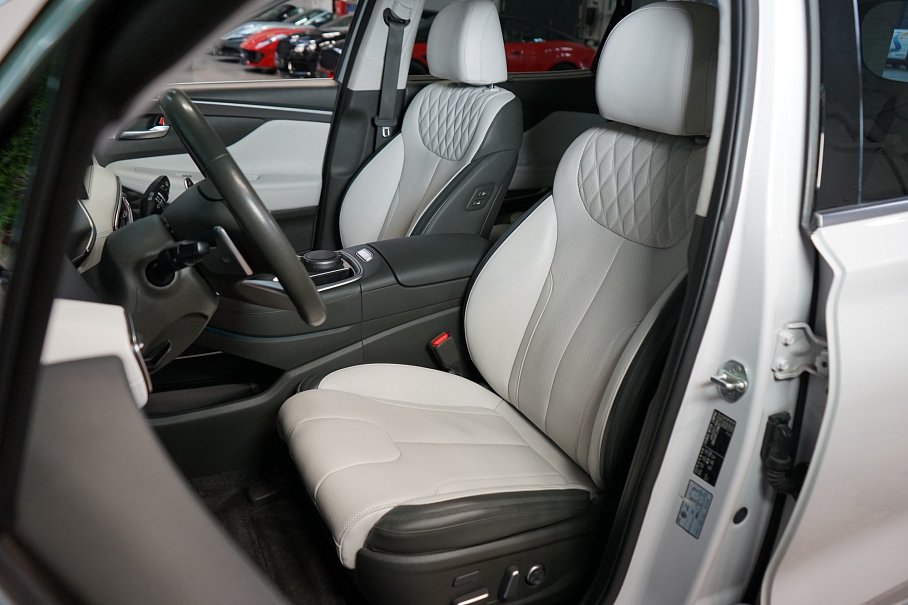 Hyundai Santa Fe 1.6 T-GDI HEV