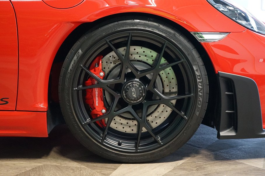 Porsche 718 Spyder RS