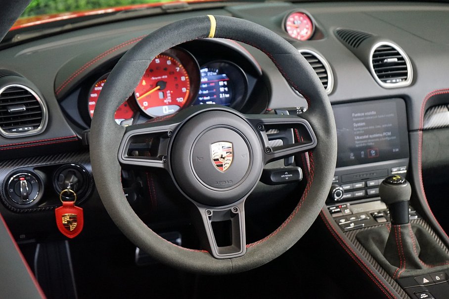 Porsche 718 Spyder RS