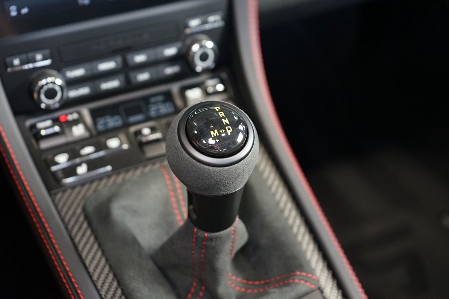 Porsche 718 Spyder RS