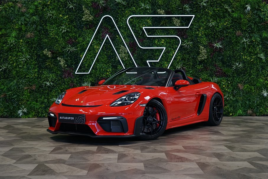 Porsche 718 Spyder RS