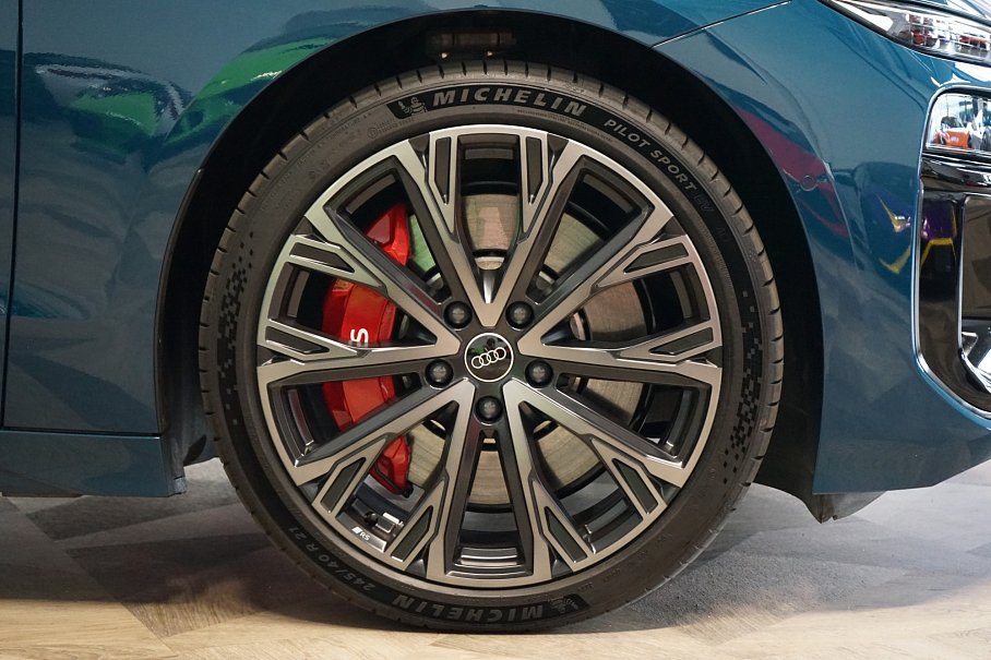 Audi S6 Avant E-Tron quattro
