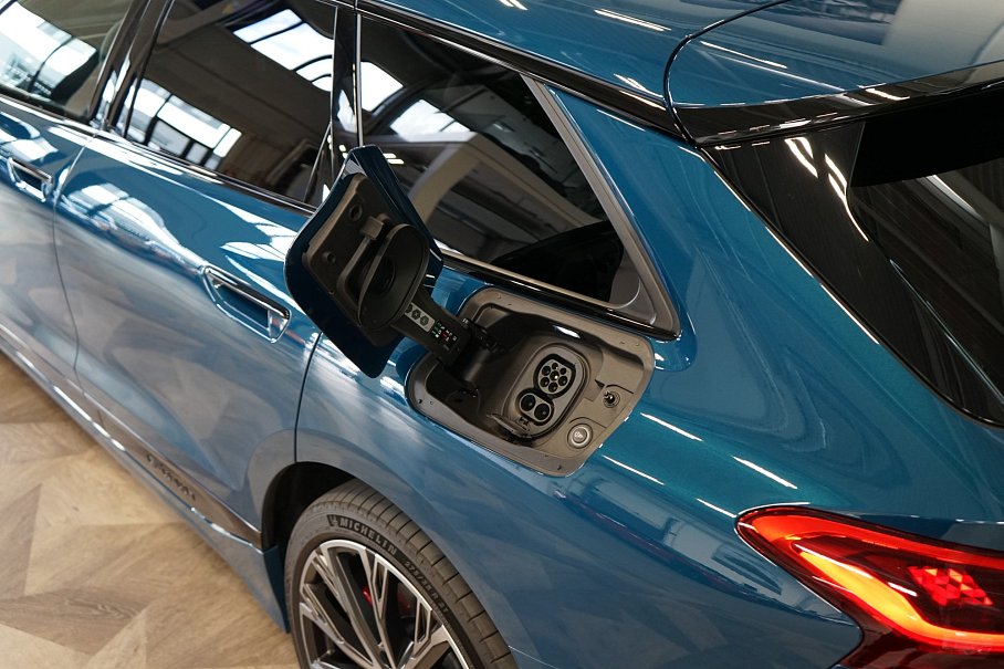 Audi S6 Avant E-Tron quattro
