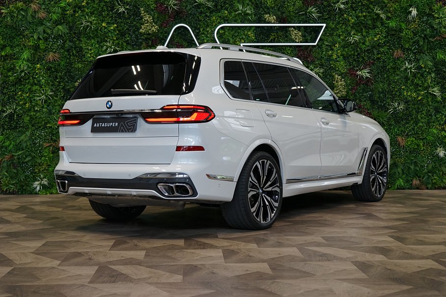 BMW X7 M60i xDrive