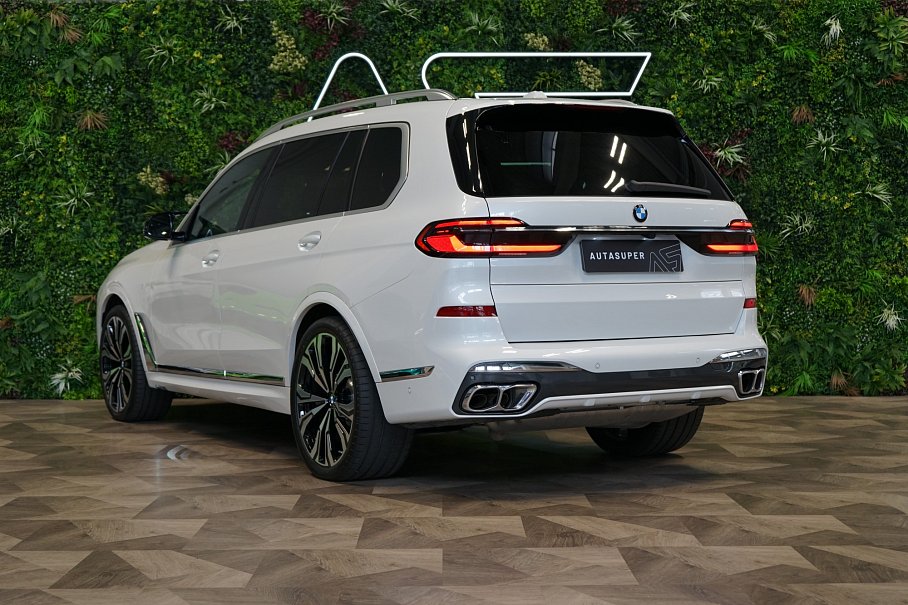 BMW X7 M60i xDrive