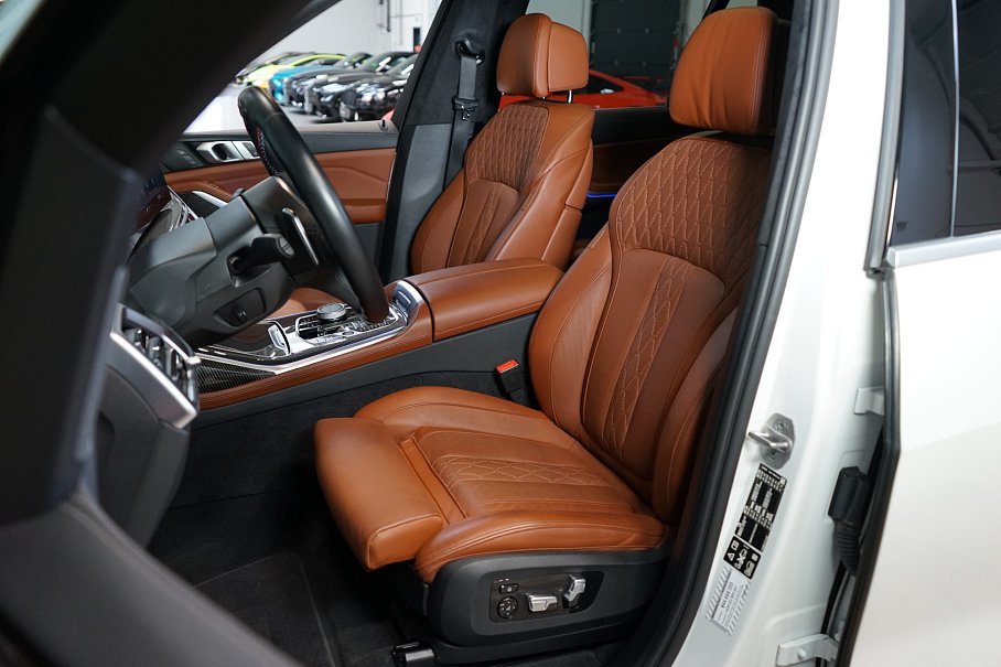 BMW X7 M60i xDrive