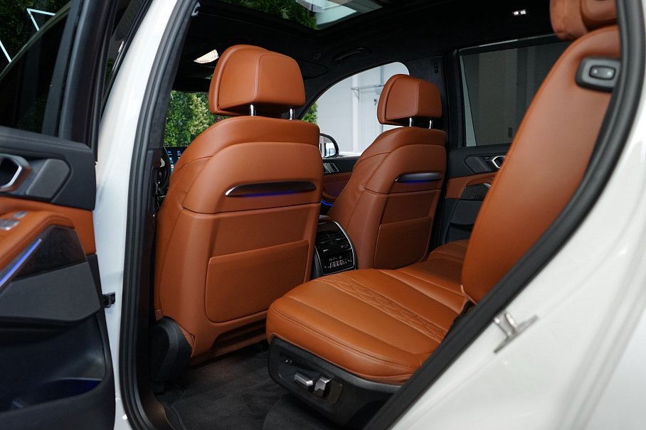 BMW X7 M60i xDrive