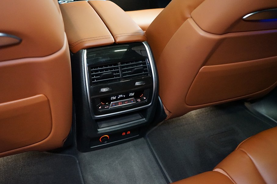 BMW X7 M60i xDrive