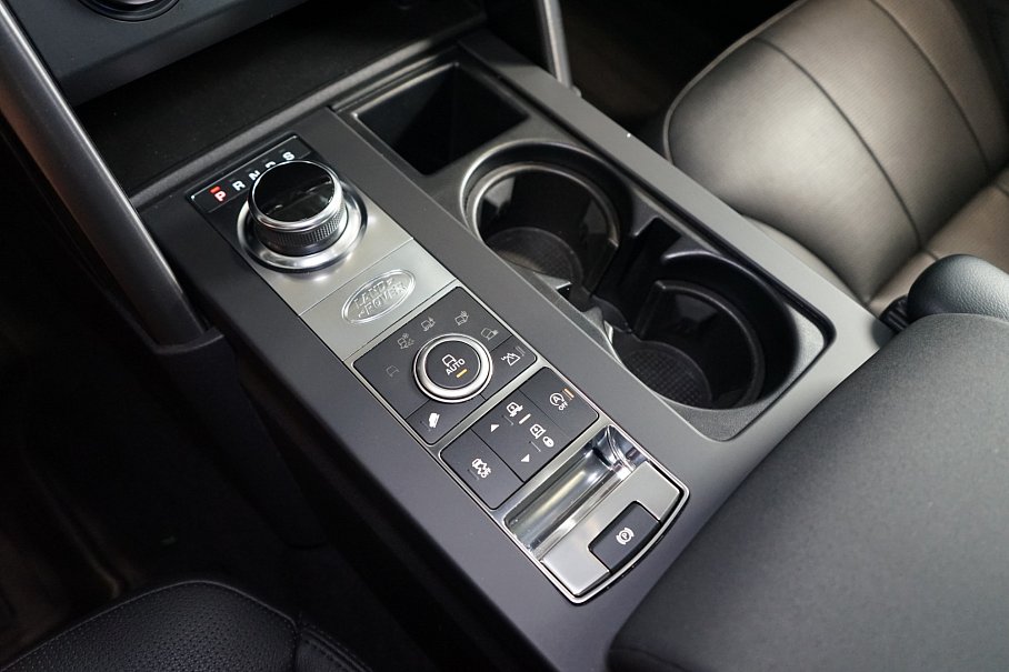 Land Rover Discovery D350