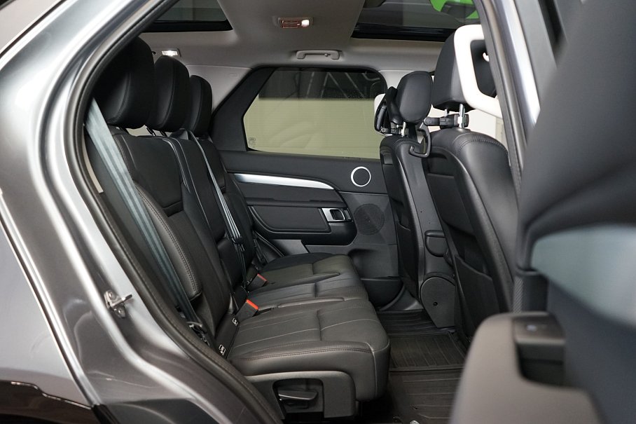 Land Rover Discovery D350
