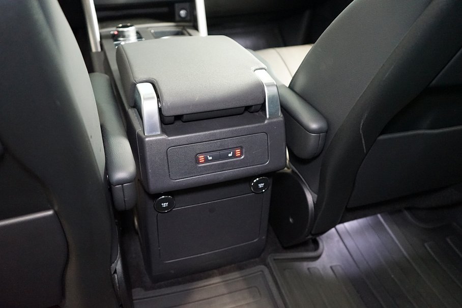Land Rover Discovery D350