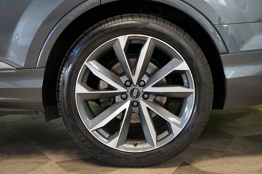 Audi Q7 50 TDI quattro