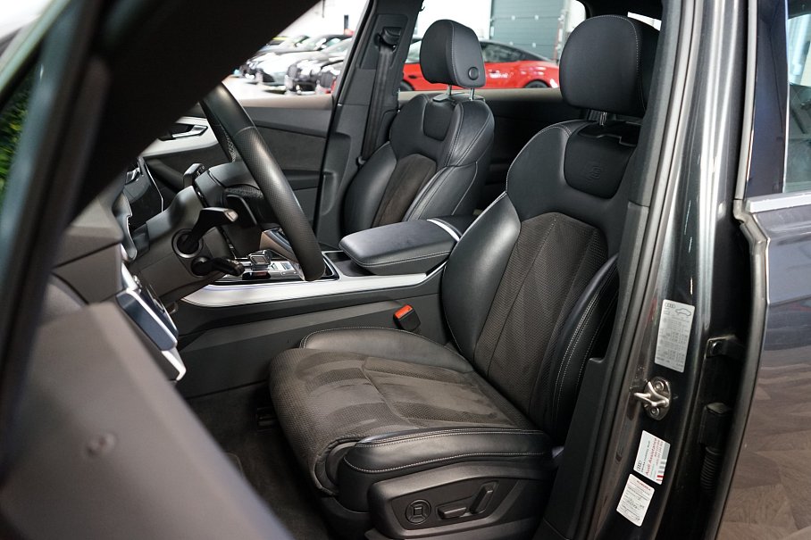 Audi Q7 50 TDI quattro